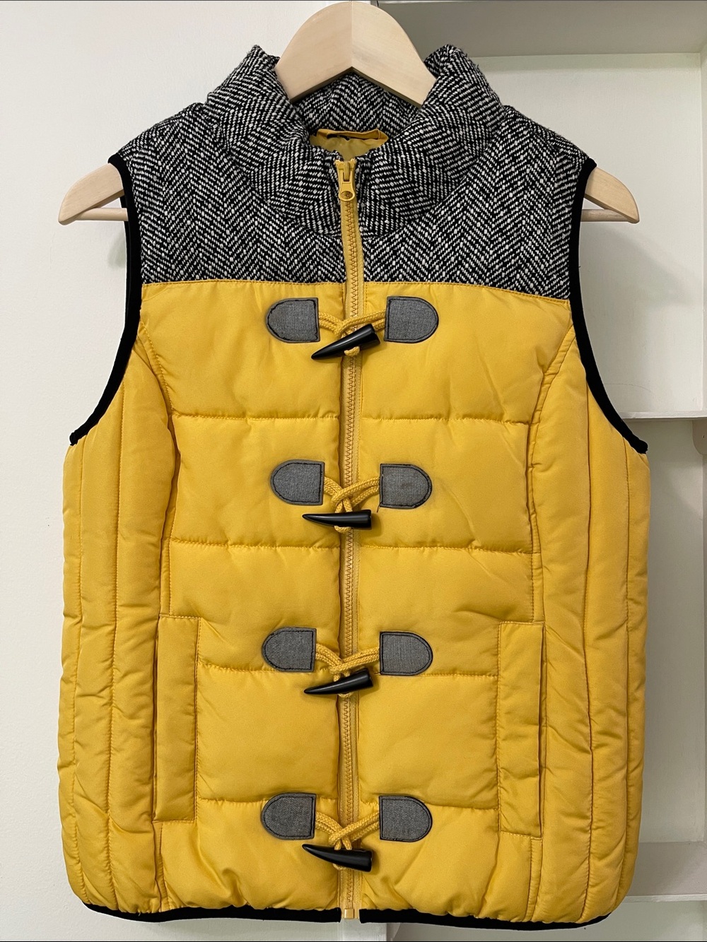 Ruff Hewn Yellow Quilted Puffer Vest Tweed Toggle Accents Size M - Picture 4 of 16